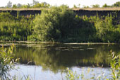 Отражения в воде, река Сейм (два берега – две судьбы) :: Пригороды Курска, июнь 2009 года